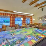 šnek - Ať Si Děti Hrají Aparthotel