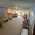 šnek - Ať Si Děti Hrají Aparthotel Benecko
