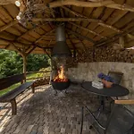 šnek - Ať Si Děti Hrají Benecko