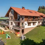 šnek - Ať Si Děti Hrají Benecko