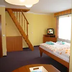 šnek - Ať Si Děti Hrají Aparthotel