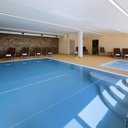 Snek - At Si Deti Hraji Lejlighedshotel 3*