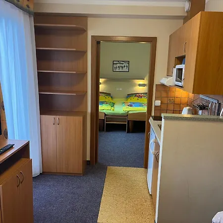 Lejlighedshotel Snek - At Si Deti Hraji Benecko